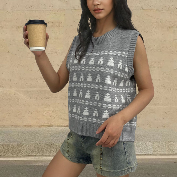 Casual knitted cardigan for women with a festive pattern Lune London