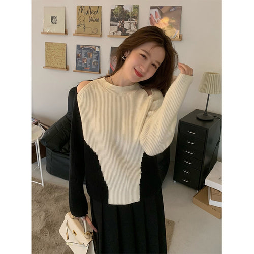 Women’s stylish long sleeve top with textured material and asymmetric design Chic & Stil