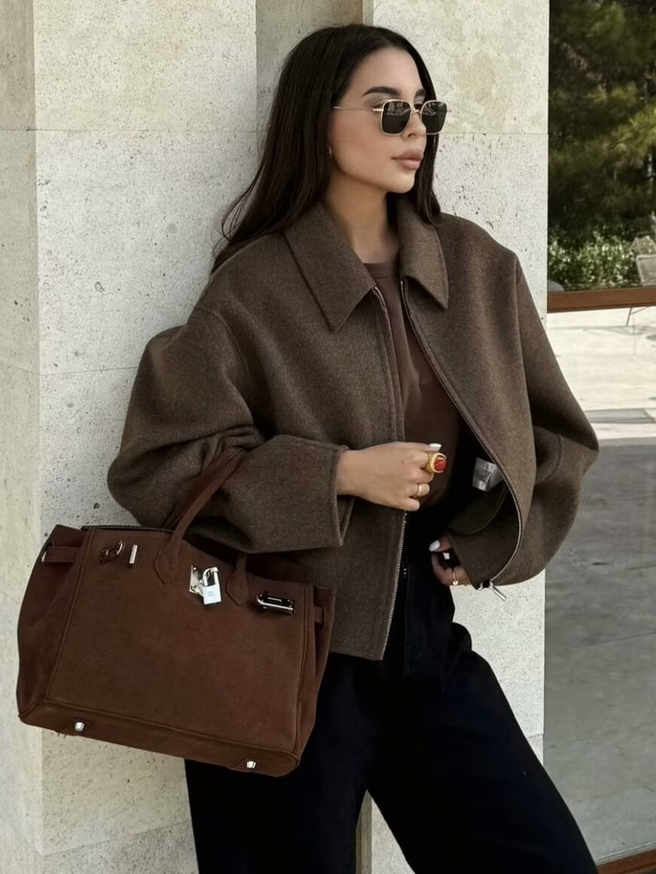 Casual oversized jacket for women with practical zipper Lune London