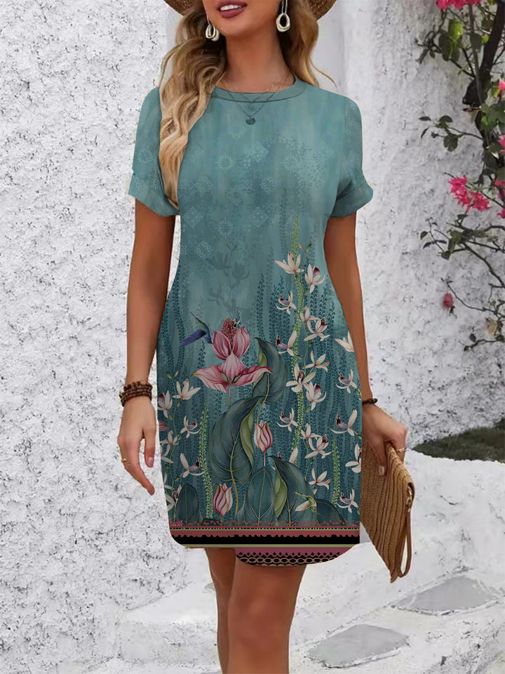 Women casual short sleeve dress with floral motifs and comfortable cut Lune London