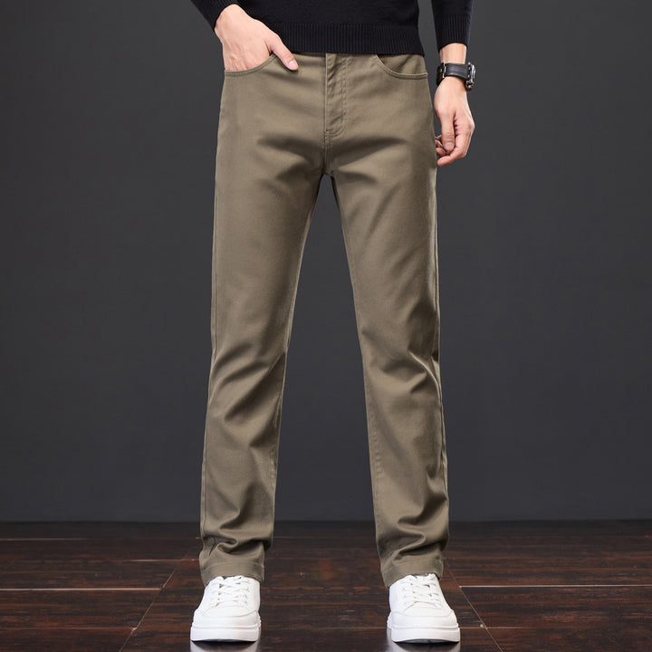 Men's chino pants with a modern fit and practical pockets Lune London