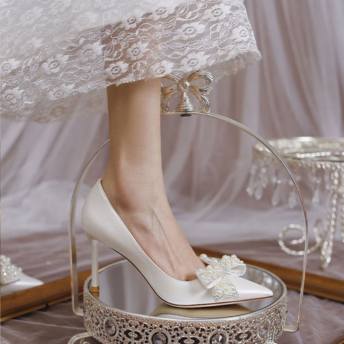 Ladies high-quality wedding pumps with beaded appliqué and refined bow detail Amarae