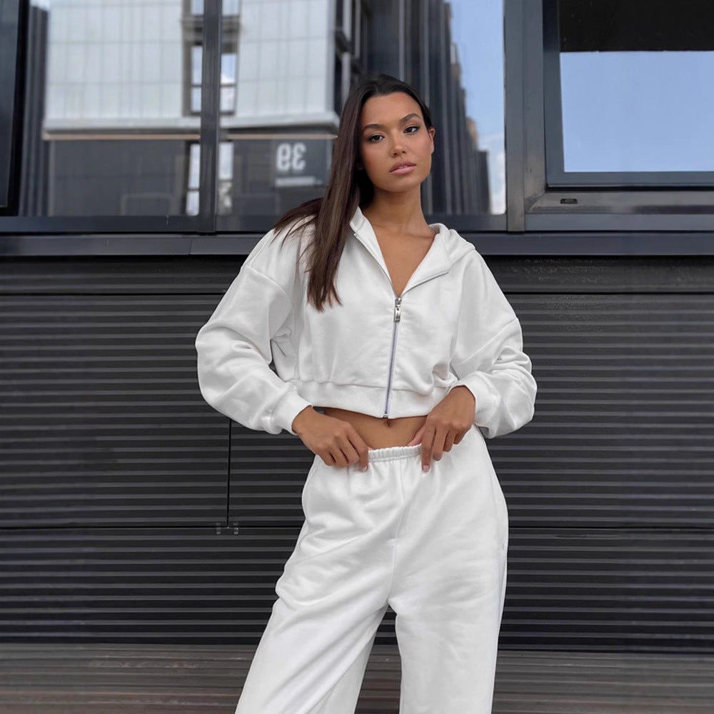 Ladies Comfortable Loungewear Outfit with Cropped Hoodie and Elastic Sweatpants Lune London