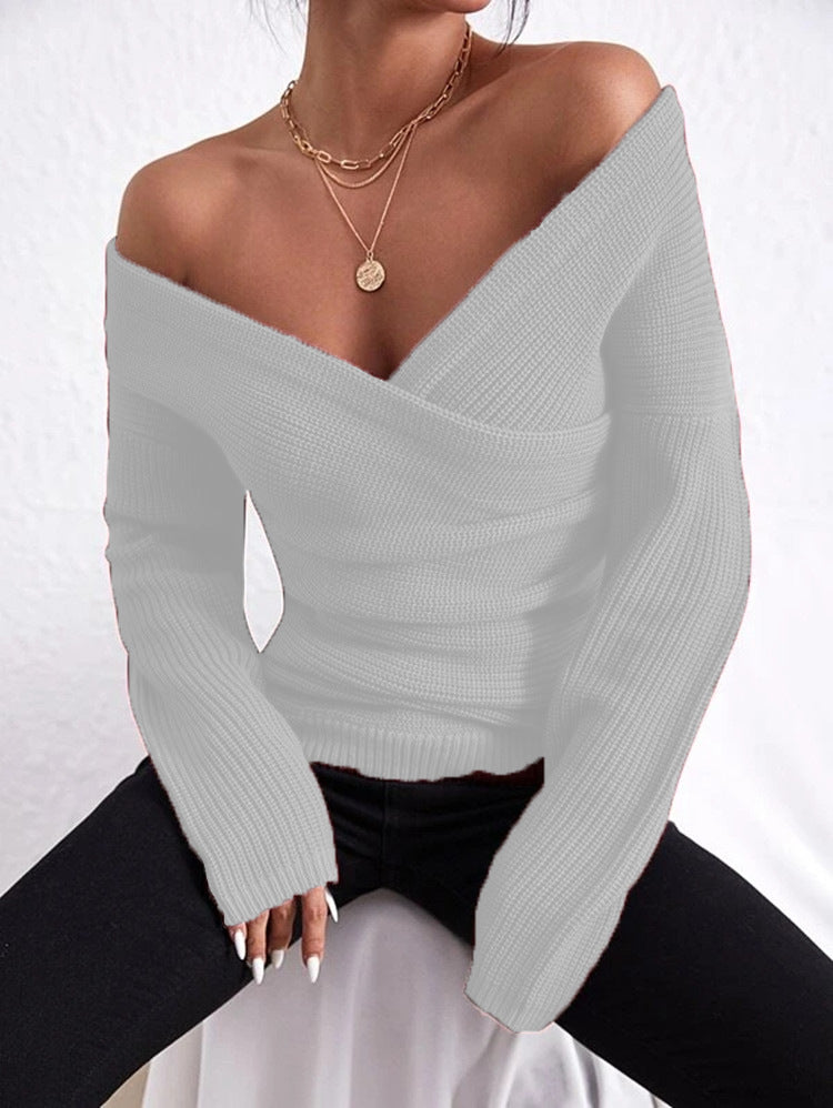 Wrap-over pullover for women with modern V-neck and relaxed fit Lune London