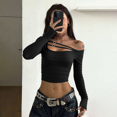Haut asymétrique élégant pour femmes avec des détails de bretelles raffinés Chic & Stil