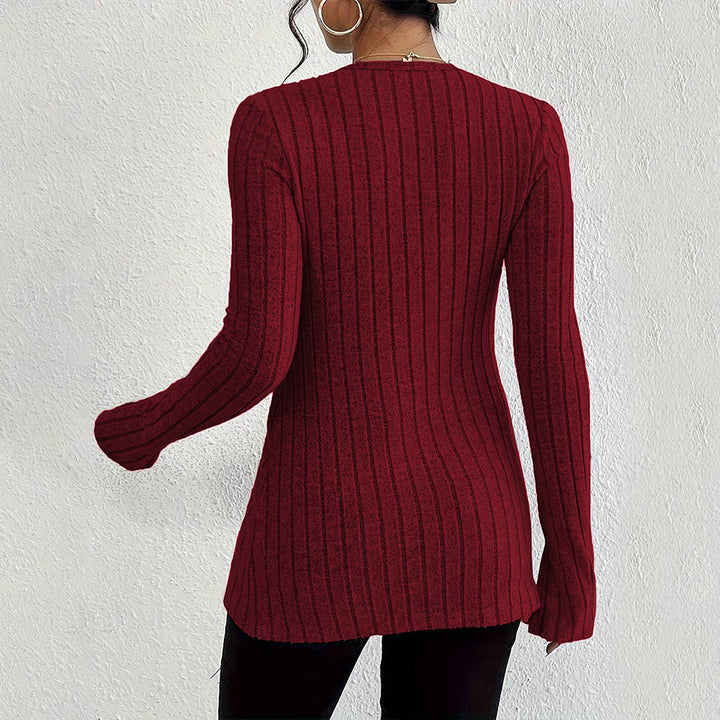 Cardigan long à manches longues pour femmes avec une fine structure en côtes et des détails de boutons élégants Chic & Stil