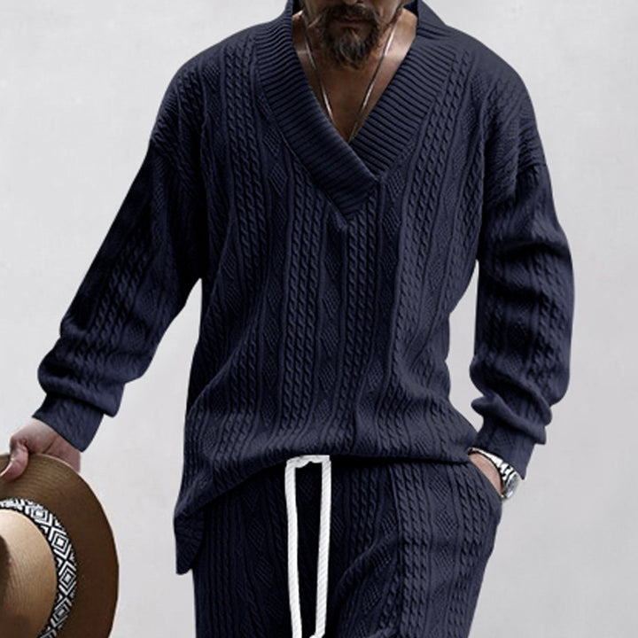 Men's casual knit sweater with V-neck and textured surface Lune London