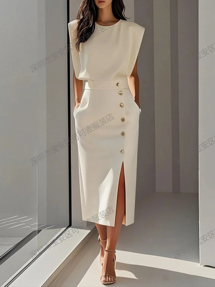 Women Elegant Evening Dress with High Shoulders and Side Split Lune London