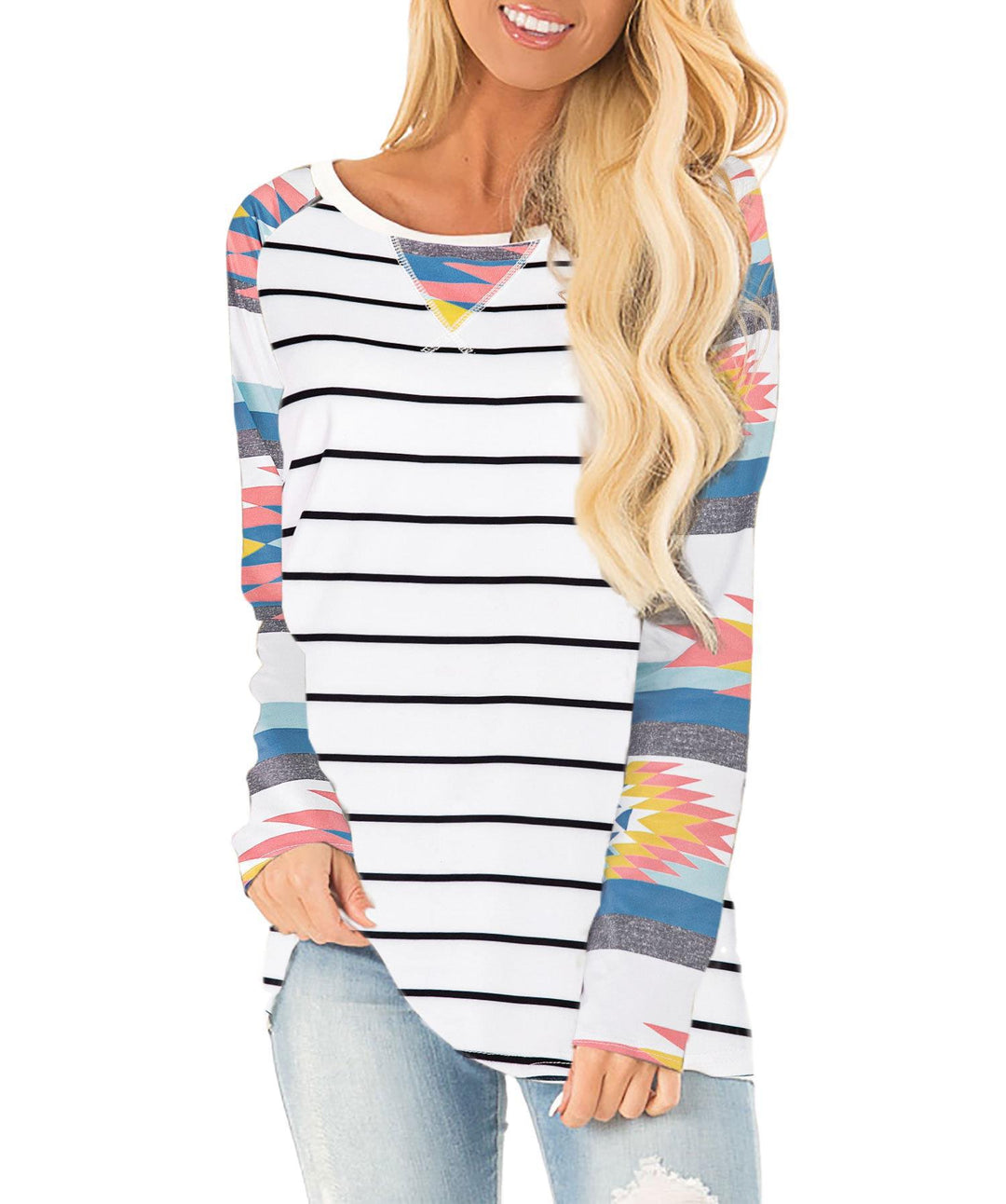 Casual long sleeve shirt for women with graphic pattern and side slits Lune London