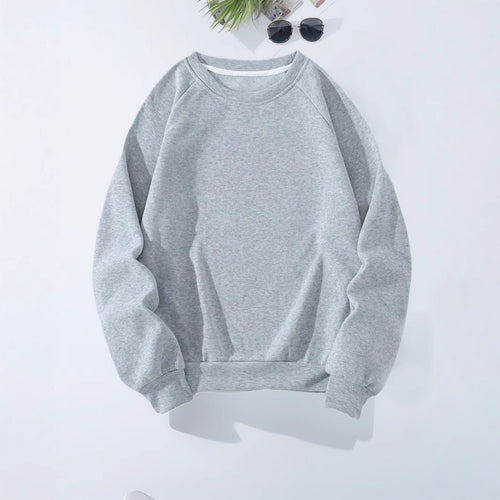 Women's comfortable sweatshirt with raglan sleeves Chic & Stil