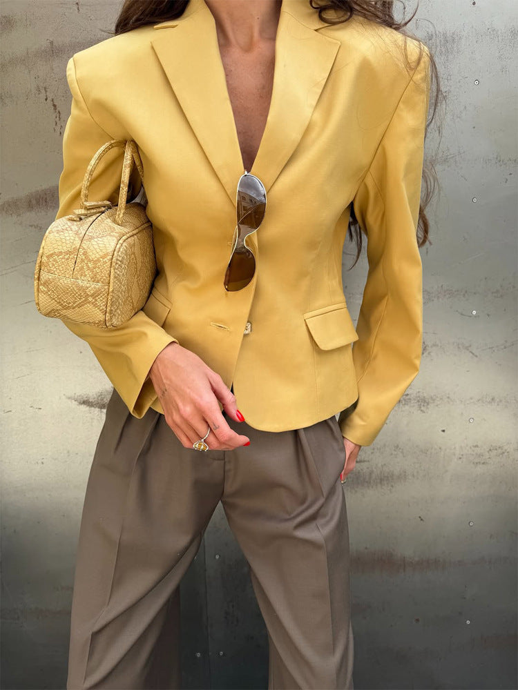 Women Tailored Blazer with Structured Shoulder and Figure-Shaping Silhouette Amarae