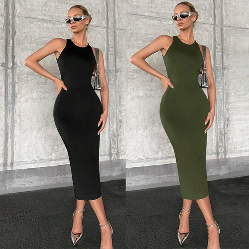 Robe midi près du corps pour femmes avec un décolleté bateau moderne et de fins détails côtelés Chic & Stil