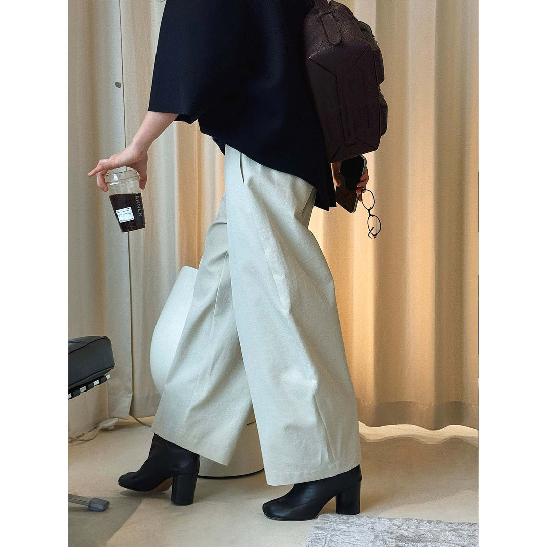 Women Elegant high-waisted culotte trousers made of wool blend with crease and straight leg Amarae