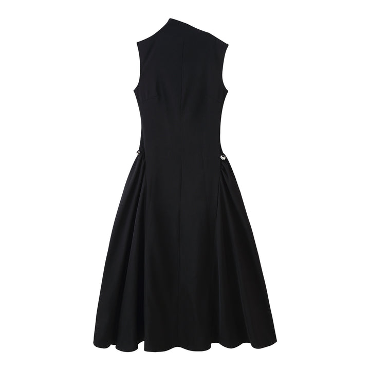 Sleeveless evening dress for ladies with asymmetrical cut and elegant fall Lune London