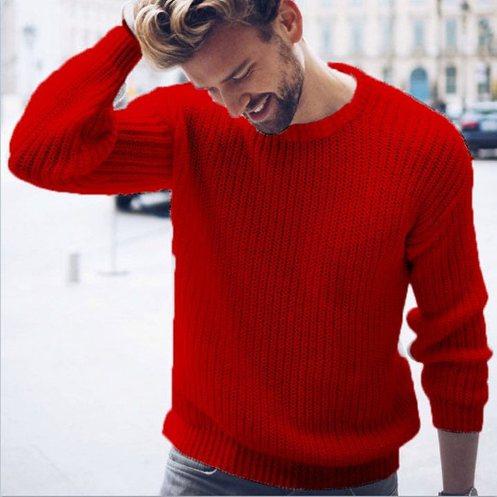 Trendy knitted pullover for men with an airy structure and a contemporary round neck Lune London