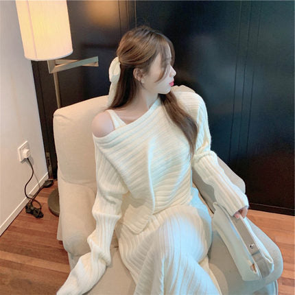 Pull en maille élégant pour femmes avec design à épaules dénudées et texture à fines côtes Chic & Stil