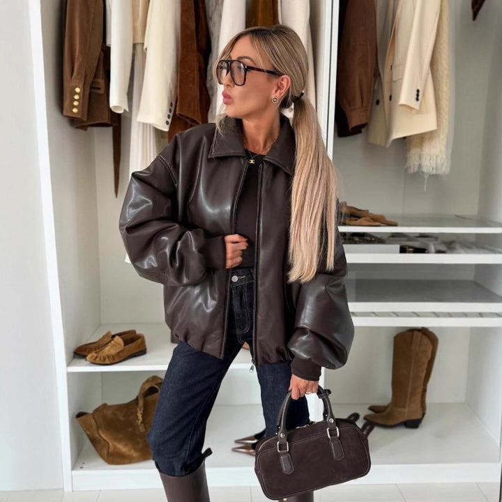 Veste en cuir surdimensionnée pour femmes avec col profond et fermeture éclair Chic & Stil