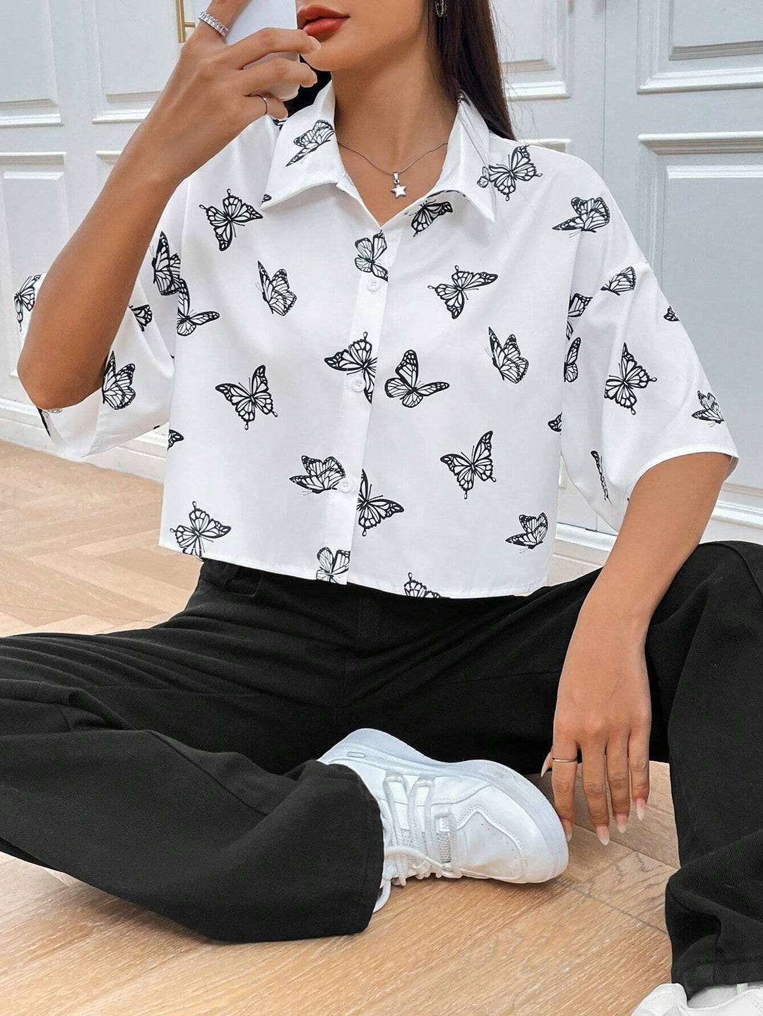 Short sleeve button-up shirt butterfly print Lune London