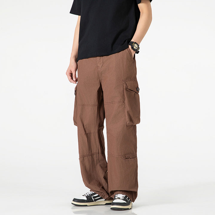 Comfortable cargo pants for men with practical pockets Lune London