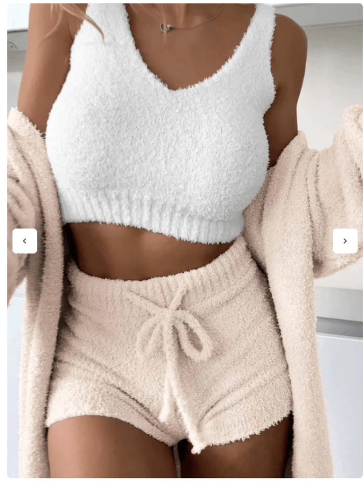 Women cozy lounge set with crop top and shorts Lune London