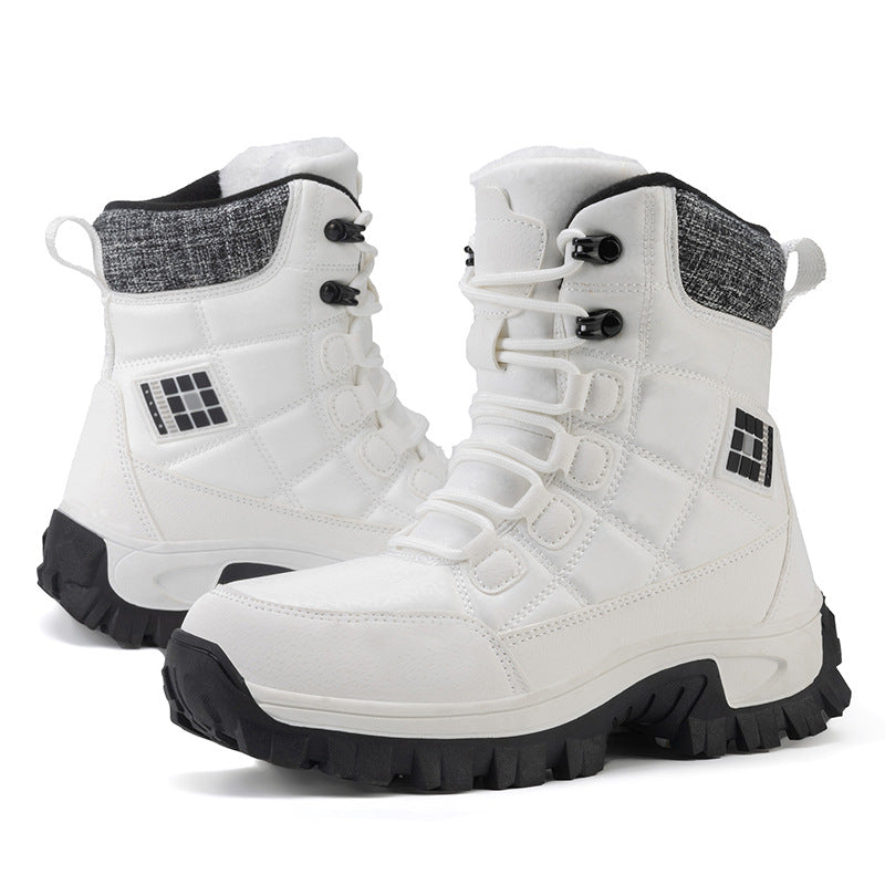 Winter hiking boots for women with non-slip sole and insulating inner lining Lune London