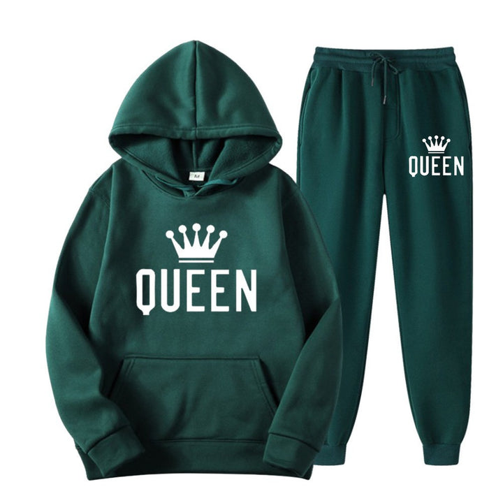 Women’s tracksuit with stylish crown design and loose fit Chic & Stil