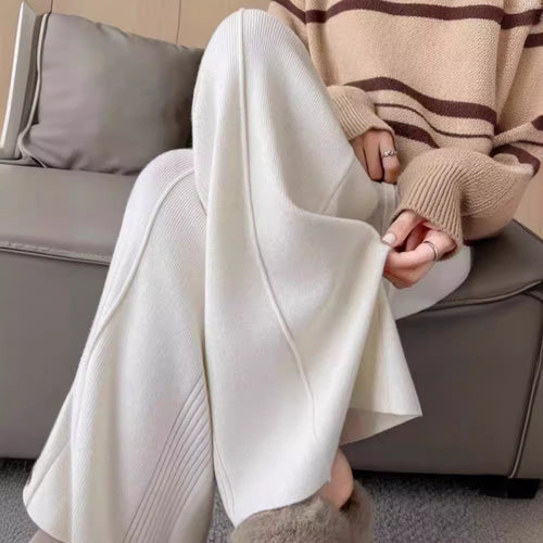 Pull en tricot surdimensionné pour femmes avec un large motif rayé et une coupe décontractée Chic & Stil