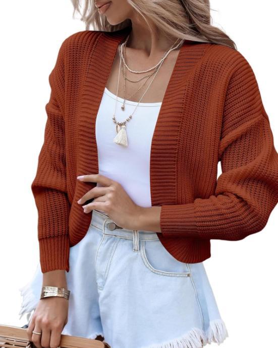 Casual knitted pullover for women with dropped shoulders and loose fit Lune London