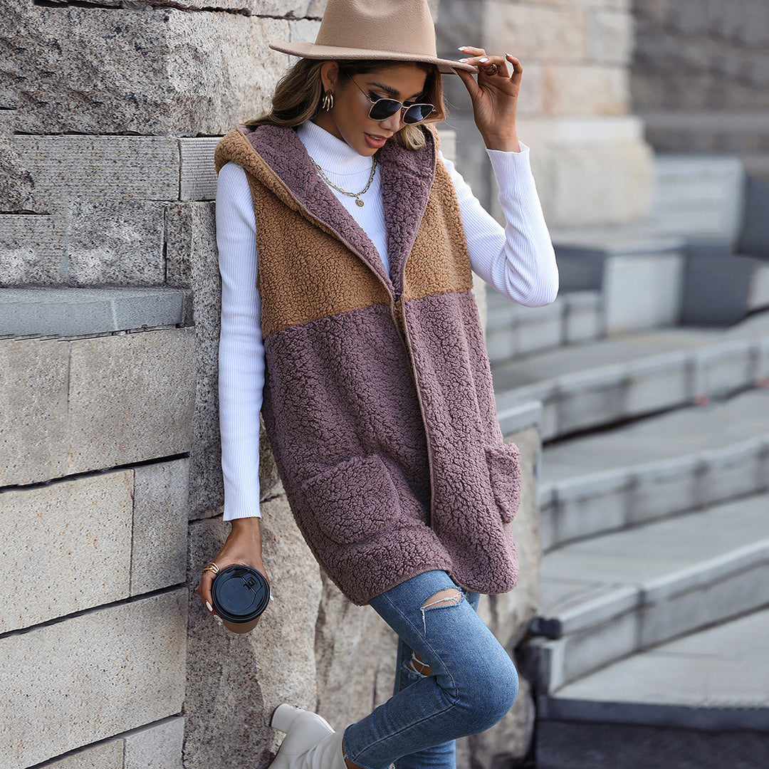 Faux fur jacket for women with large pockets and asymmetric design Lune London