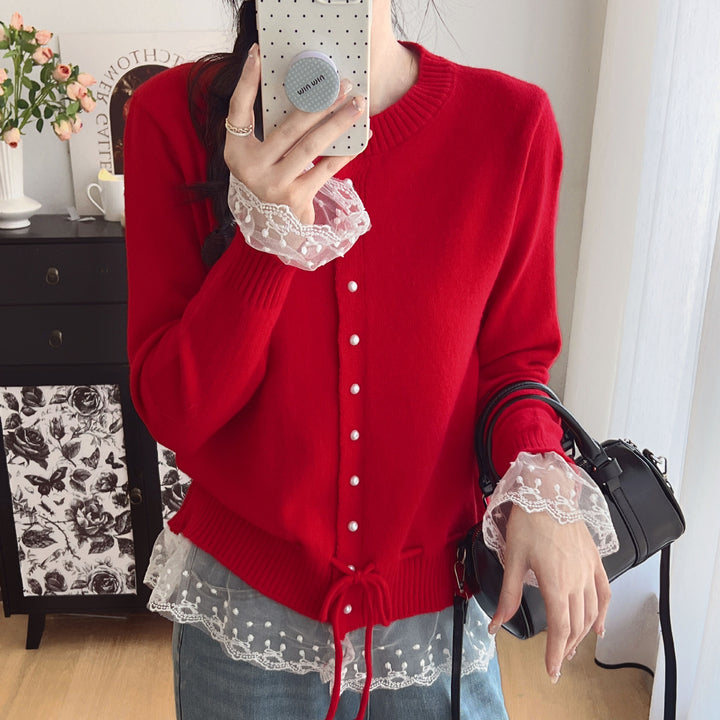 Cardigan pour femmes avec dentelle et détails de boutons Chic & Stil