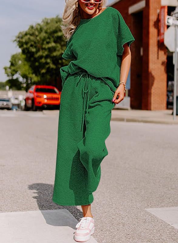 Casual jumpsuit set for ladies in soft material with elastic waist and wide legs Lune London