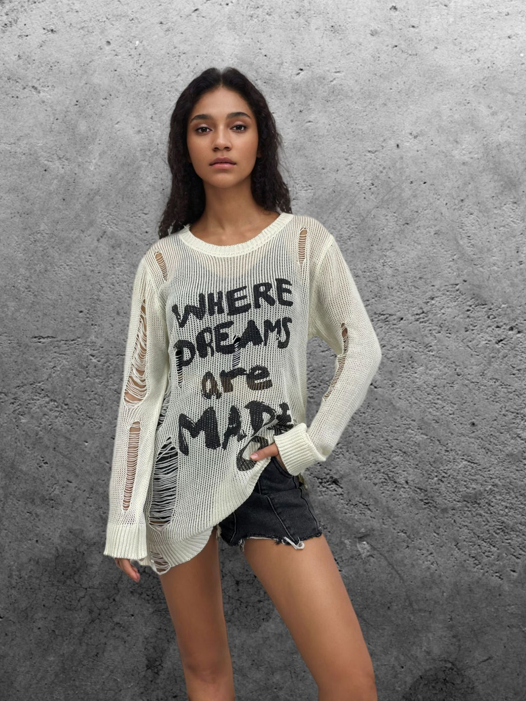 Casual sweater for women with creative writing and trendy cut Lune London