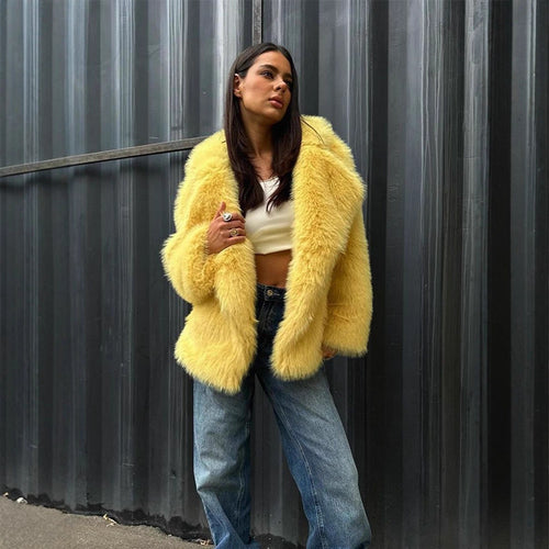 Ladies Oversized Faux Fur Coat Amarae