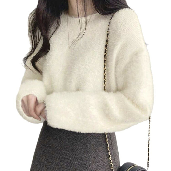 Ladies Soft Sweater with Oversized Fit and Chic Fashion Design