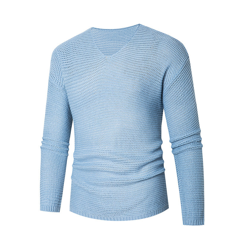 Casual knitted sweater for men with V-neck and airy stitches Lune London