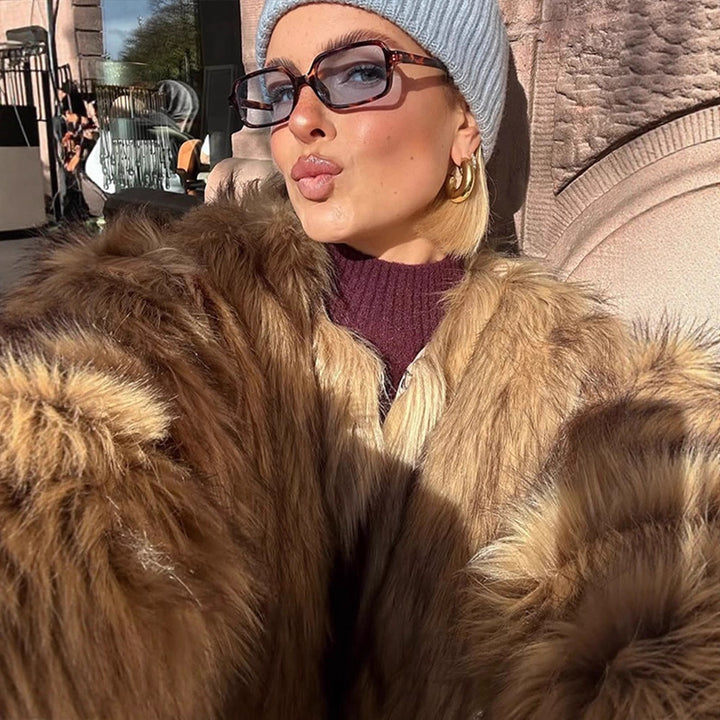 Women's short faux fur jacket with oversized sleeves and plush collar Amarae