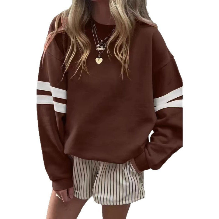 Oversized sporty sweater for women with striped accents and a casual fit Lune London