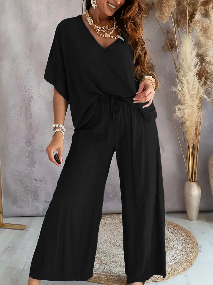 Tenue décontractée pour femmes composée d'un haut ample et d'un pantalon large Lune London