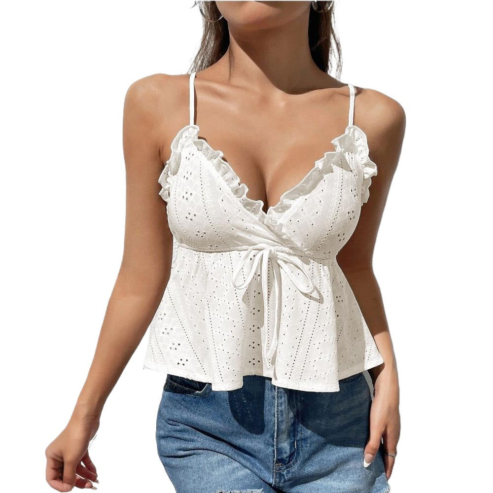 Blouse en dentelle pour femmes avec des détails froncés et un nœud élégant Chic & Stil