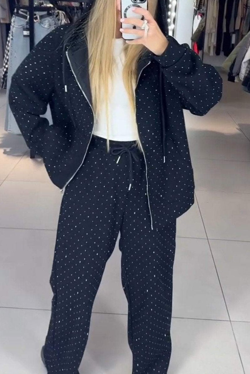 Ensemble de sweat à capuche décontracté et de pantalons de jogging pour femmes en matériau de haute qualité avec une coupe pratique Chic & Stil