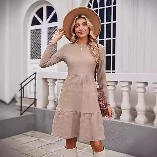 Maxi dress for women with ribbed structure and flared skirt Lune London