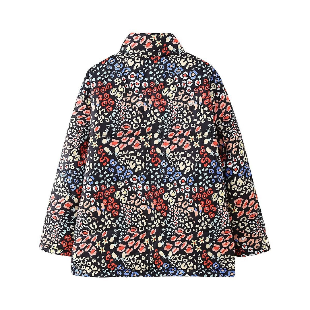 Trendy transitional jacket for women with a striking pattern, high collar and practical pockets Lune London