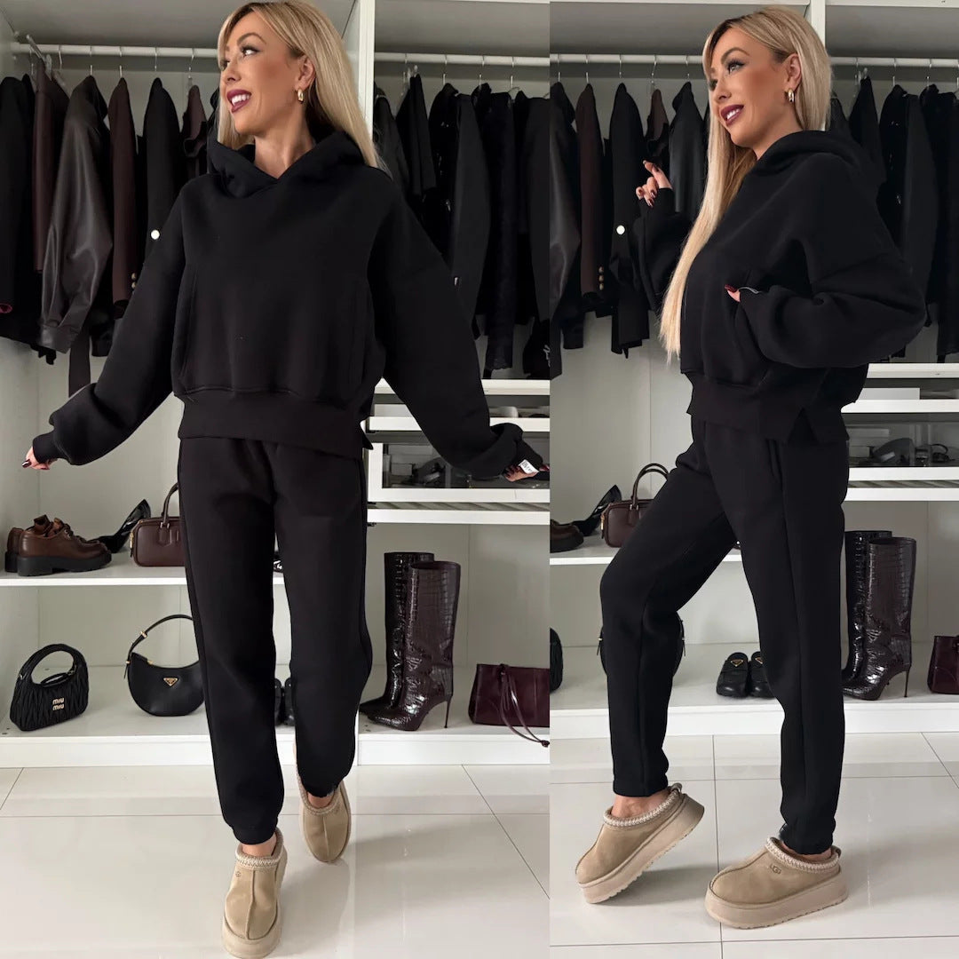 Women's hoodie and jogger set, relaxed fit and stylish design Lune London