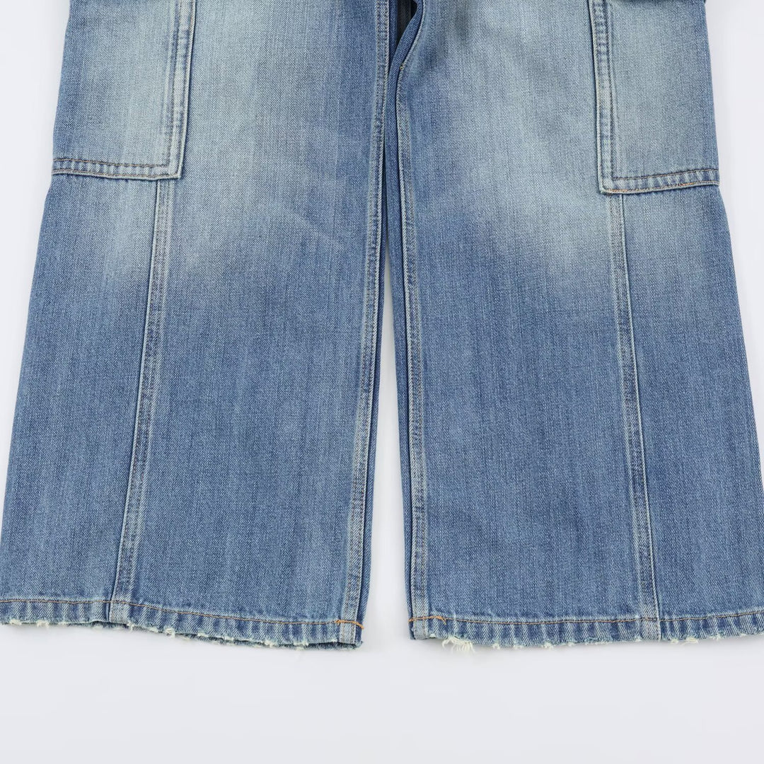 Women's cargo jeans with wide legs, high waist and patch thigh pockets Amarae