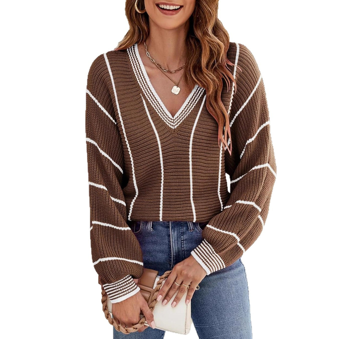 Women’s knit sweater with V-neck and casual striped pattern Lune London