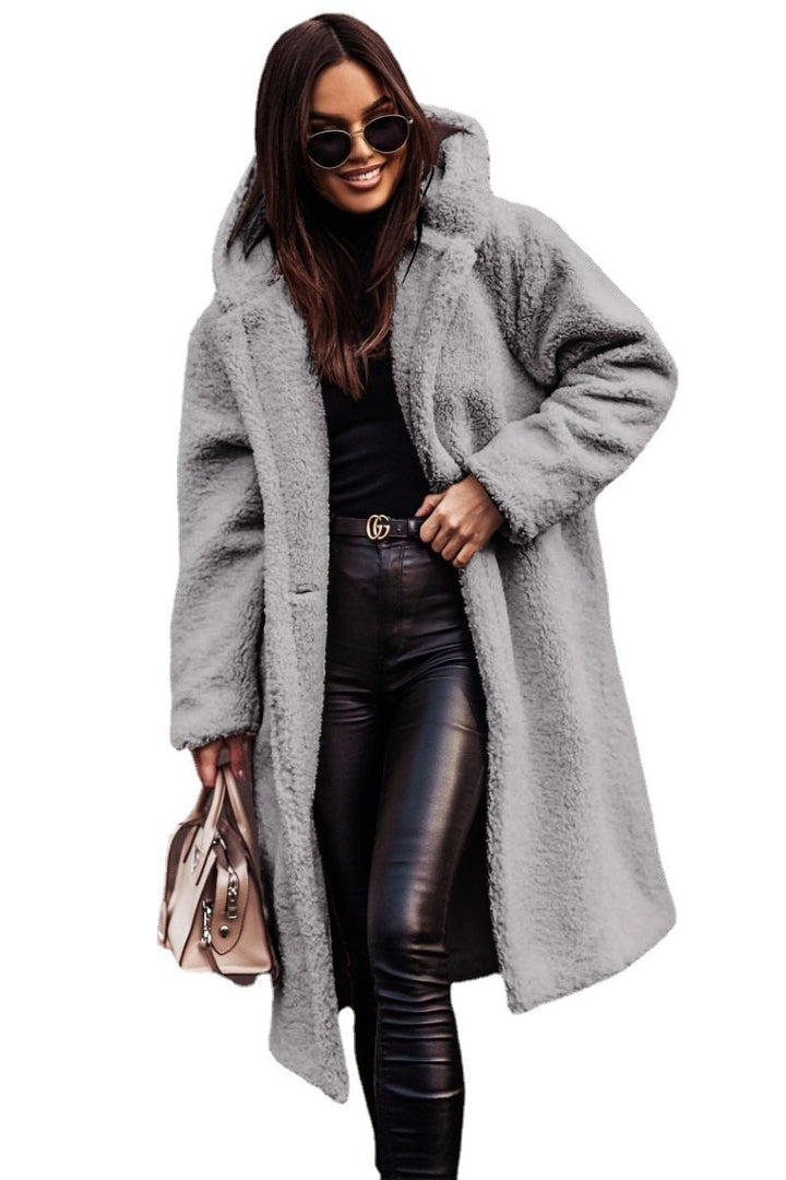 Teddy coat for women with generous cut and practical pockets Lune London