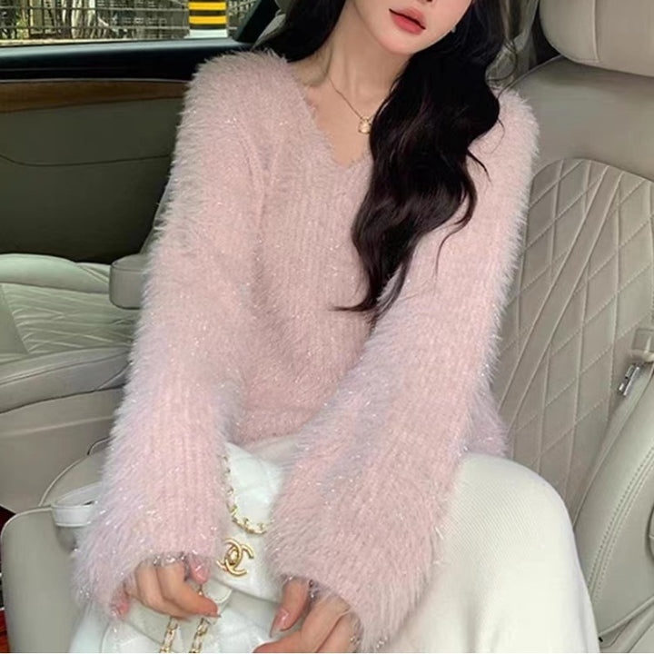 Pull féminin en V peluche avec manches longues et fils scintillants Chic & Stil