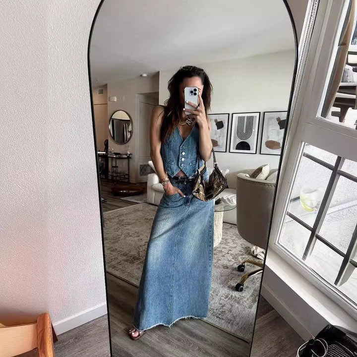 Women's casual lace maxi skirts with high slit Lune London