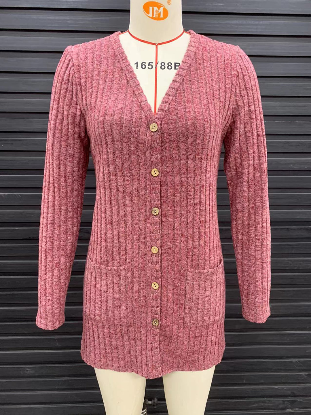 Women's cardigan with quilted structure and elegant button details Lune London