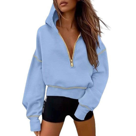 Casual hoodie for ladies with golden accents and high collar Lune London